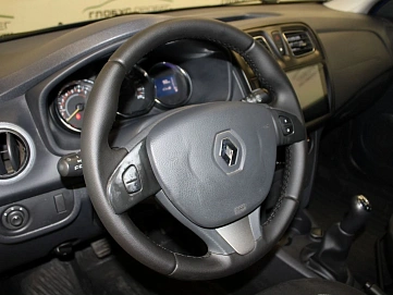 Renault Sandero, 2016г., передний привод, механика
