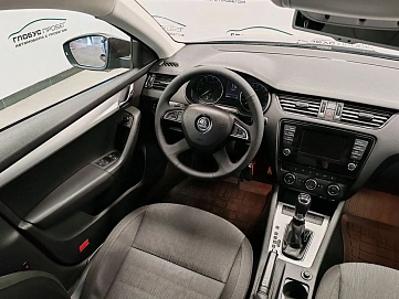 Skoda Octavia, 2014г., передний привод, робот