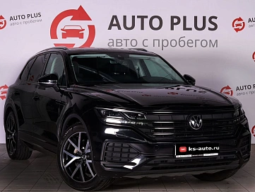 Volkswagen Touareg, 2022г, полный привод, автомат