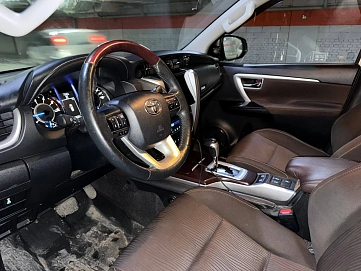 Toyota Fortuner, 2017г., полный привод, автомат