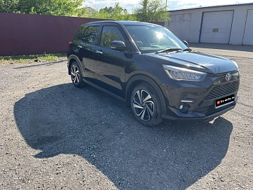 Toyota Raize, 2019г, передний привод, вариатор