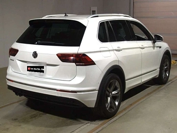 Volkswagen Tiguan, 2020г, передний привод, робот