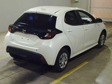 Toyota Yaris, 2023г., полный привод, вариатор