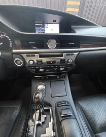 Lexus ES, 2013г., передний привод, автомат