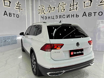 Volkswagen Tiguan, 2022г., передний привод, робот