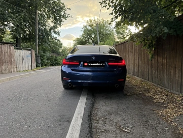 BMW 3 серии, 2019г, задний привод, автомат