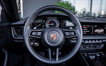 Porsche 911, 2024г., полный привод, робот