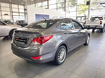 Hyundai Solaris, 2011г., передний привод, механика
