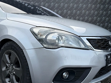 Kia Ceed, 2011г., передний привод, механика