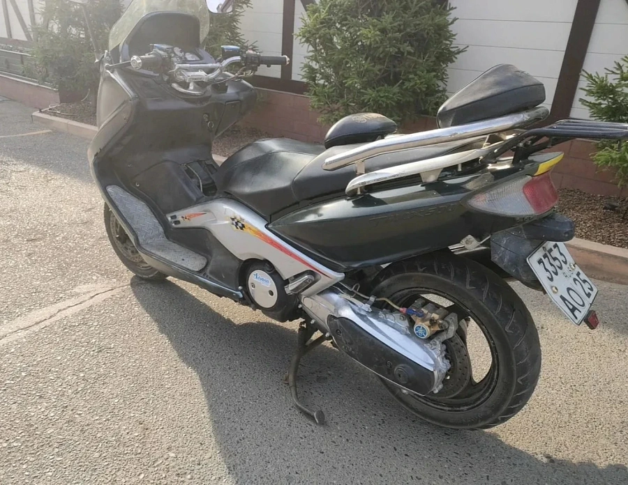 Yamaha TMAX, 2001г.
