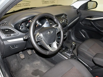 Lada (ВАЗ) Vesta, 2018г., передний привод, механика