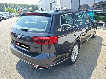 Volkswagen Passat, 2021г, передний привод, робот