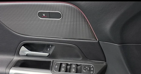 Mercedes-Benz GLB, 2022г., передний привод, робот