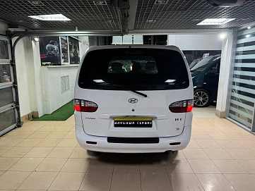 Hyundai H-1, 2006г., задний привод, механика