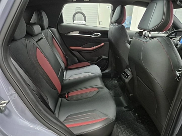 Geely Coolray, 2024г., передний привод, робот