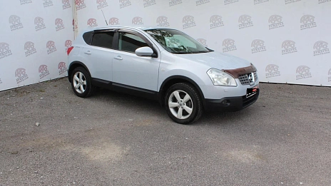 Nissan Qashqai, 2008г., передний привод, механика