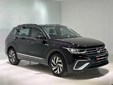Volkswagen Tiguan, 2022г., передний привод, робот