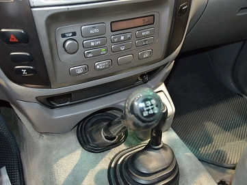 Toyota Land Cruiser, 2006г., полный привод, механика