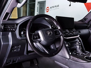 Toyota Land Cruiser, 2021г., полный привод, автомат