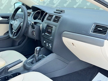 Volkswagen Jetta, 2017г., передний привод, автомат