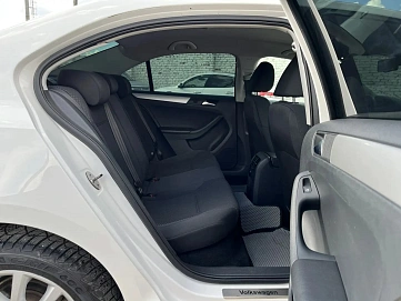 Volkswagen Jetta, 2013г., передний привод, автомат