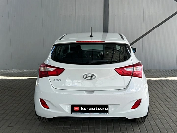 Hyundai i30, 2013г., передний привод, автомат