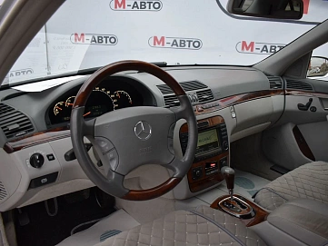 Mercedes-Benz S-Класс, 2002г., задний привод, автомат