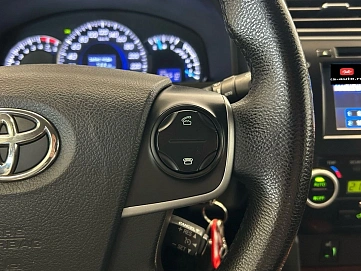 Toyota Camry, 2013г., передний привод, автомат