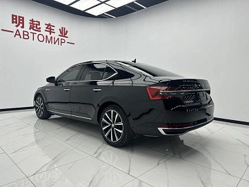 Skoda Superb, 2022г., передний привод, робот