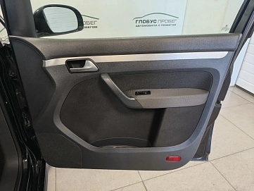 Volkswagen Touran, 2007г., передний привод, механика