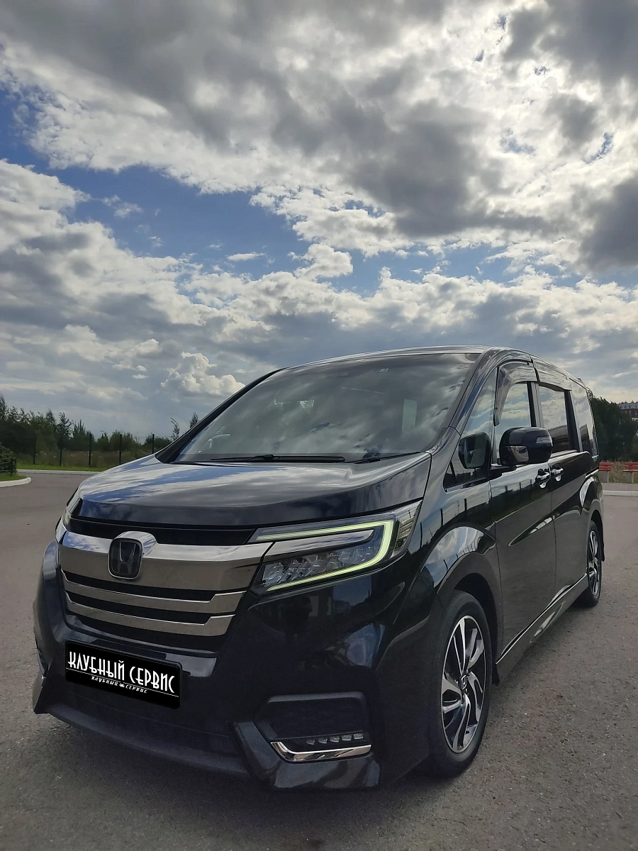 Honda Stepwgn, 2021г., передний привод, вариатор