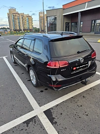 Volkswagen Golf, 2018г, передний привод, механика