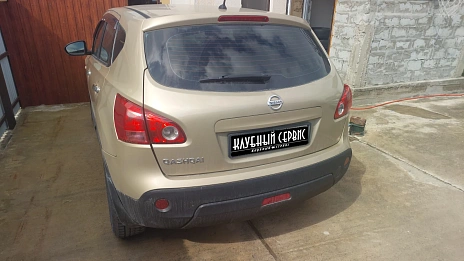 Nissan Qashqai, 2008г., полный привод, вариатор