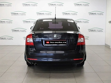 Skoda Octavia, 2011г., передний привод, робот