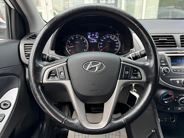 Hyundai Solaris, 2016г., передний привод, автомат