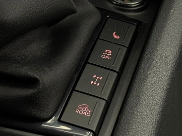 Volkswagen Amarok, 2015г., полный привод, механика