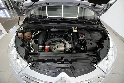 Citroen C4, 2015г., передний привод, автомат