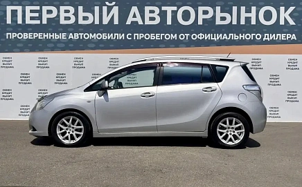 Toyota Verso, 2011г., передний привод, вариатор