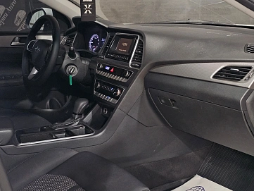 Hyundai Sonata, 2018г., передний привод, автомат