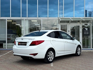 Hyundai Solaris, 2015г., передний привод, автомат