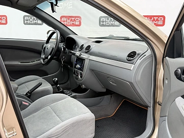 Chevrolet Lacetti, 2008г., передний привод, механика