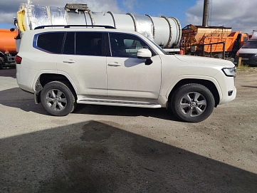 Toyota Land Cruiser, 2023г, полный привод, автомат