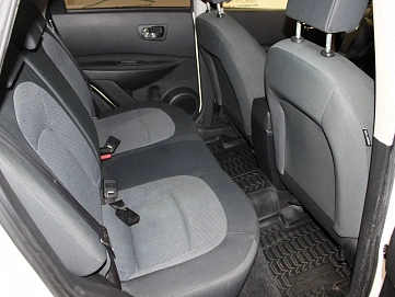 Nissan Qashqai, 2010г., передний привод, механика
