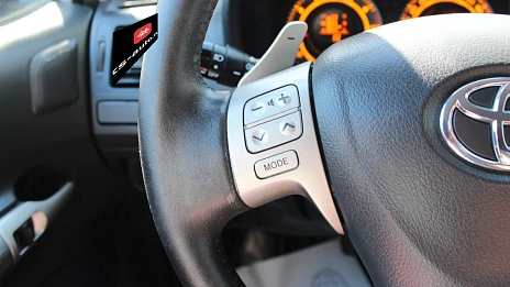 Toyota Auris, 2008г., передний привод, механика