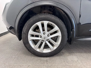 Nissan Juke, 2011г., полный привод, вариатор