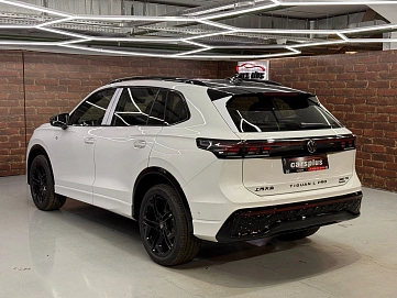 Volkswagen Tiguan, 2025г., полный привод, робот