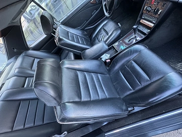 Mercedes-Benz S-Класс, 1987г., задний привод, автомат
