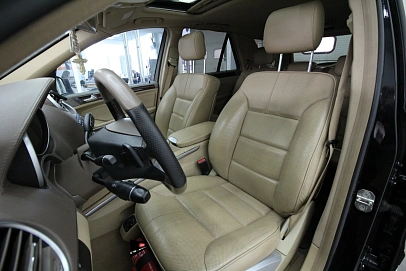 Mercedes-Benz M-Класс, 2010г., полный привод, автомат