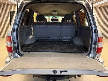 Toyota Land Cruiser, 2006г., полный привод, механика