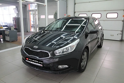 Kia Ceed, 2012г., передний привод, автомат